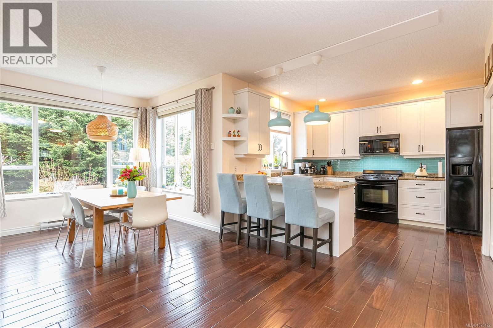 2337 Church Rd, Sooke