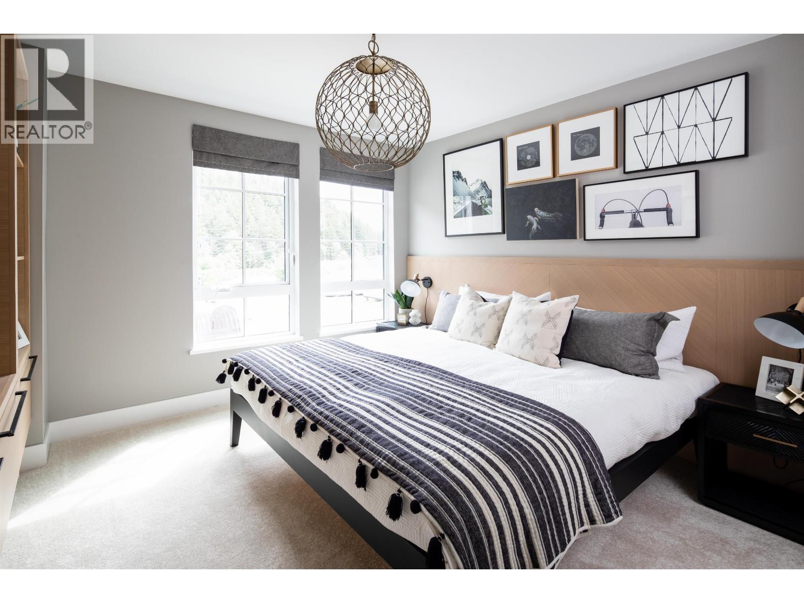 1357 PEAKSIDE PLACE, Squamish