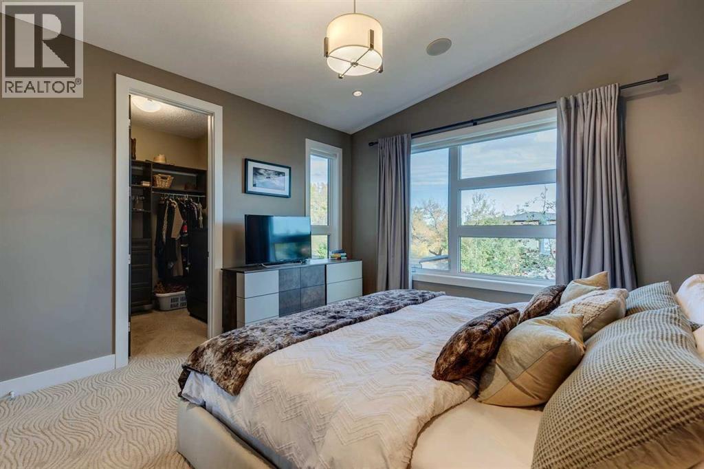 
          933 32 Street Northwest
            <br/>
            <span>Calgary</span>
            , 
            <span>AB</span>
             <span>T2N2W3</span>
         - Photo 23