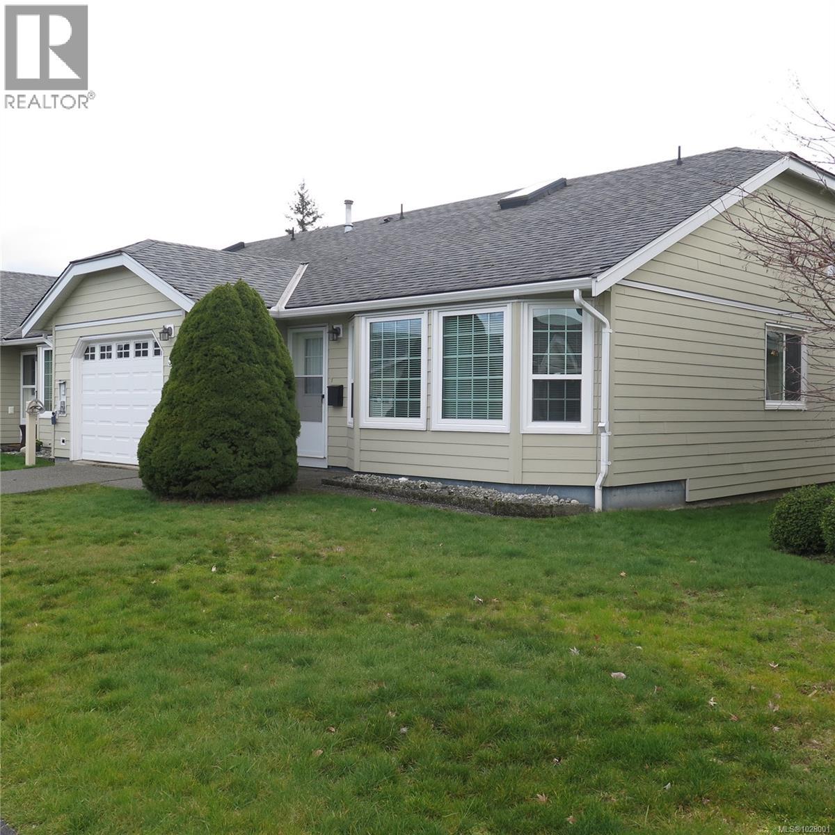 #39 815 Dunsmuir Cres - 1
