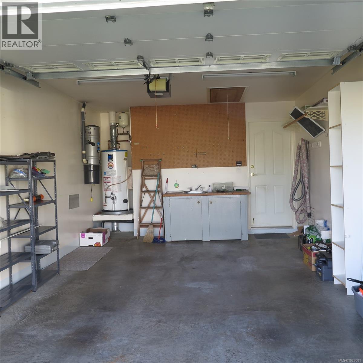#39 815 Dunsmuir Cres - 22