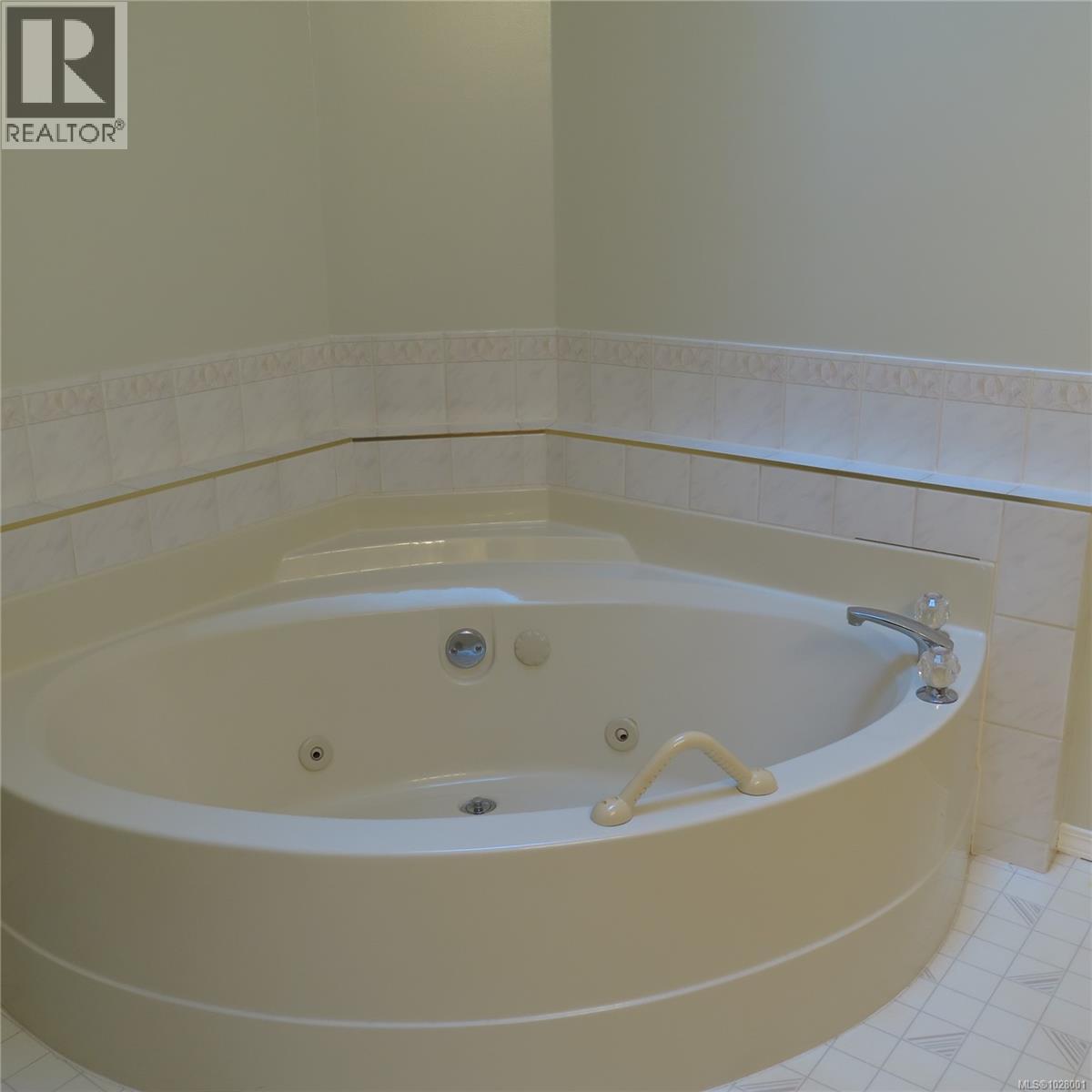 #39 815 Dunsmuir Cres - 15