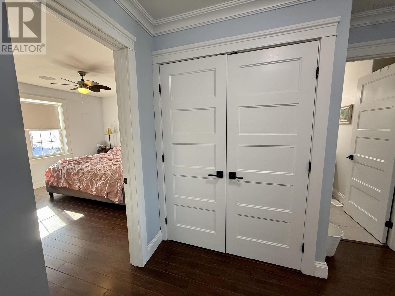 Property 13 of 36 of 11 Matchplay