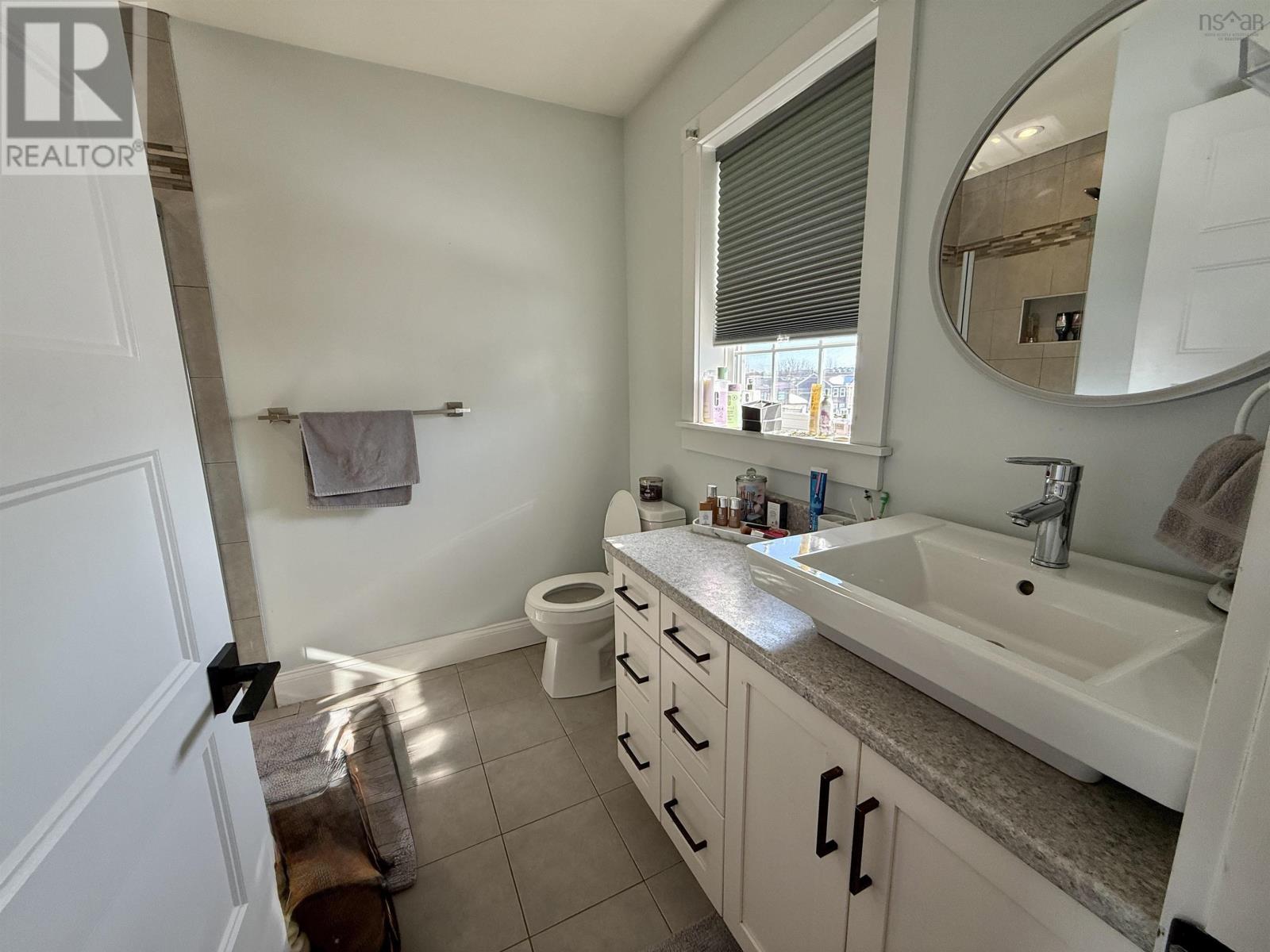 Property 16 of 36 of 11 Matchplay