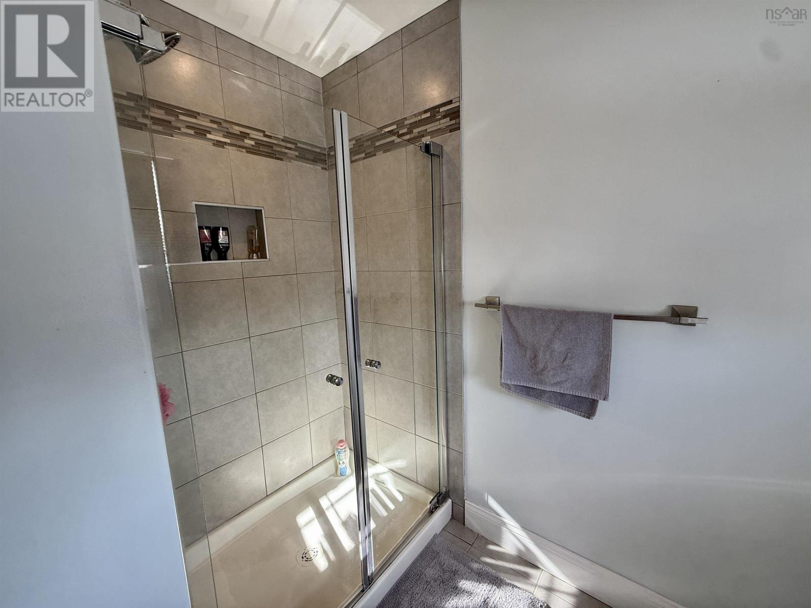 Property 17 of 36 of 11 Matchplay