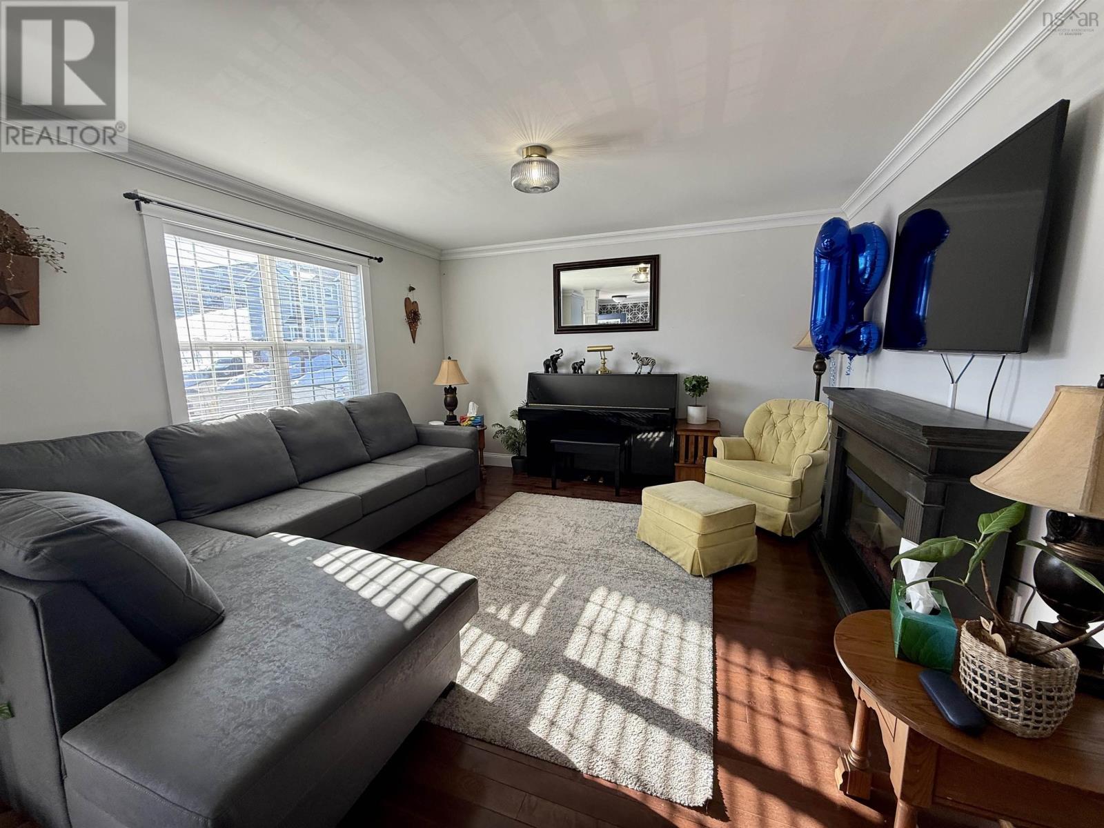 Property 2 of 36 of 11 Matchplay