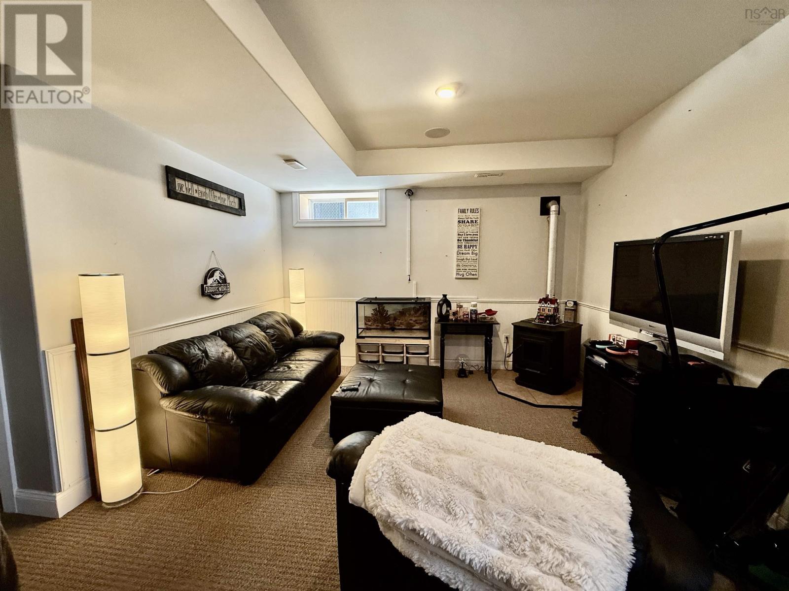 Property 23 of 36 of 11 Matchplay