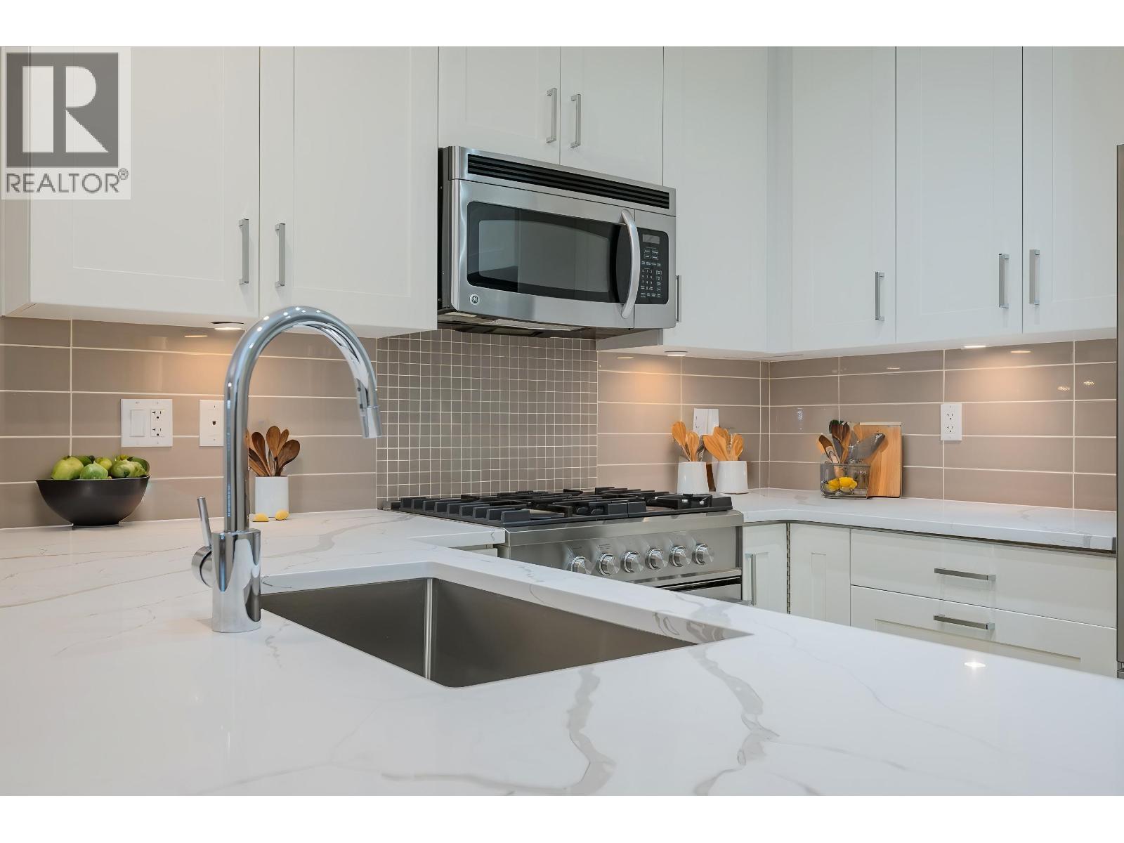 #101-5099 SPRINGS Boulevard, Tsawwassen