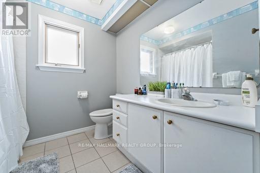160 SAI CRESCENT - 23