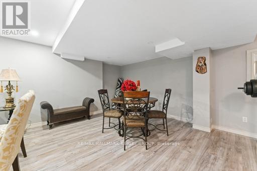 160 SAI CRESCENT - 25