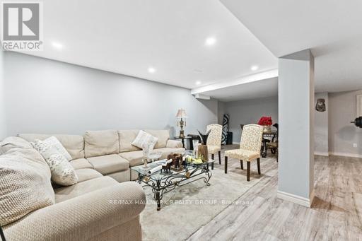 160 SAI CRESCENT - 26