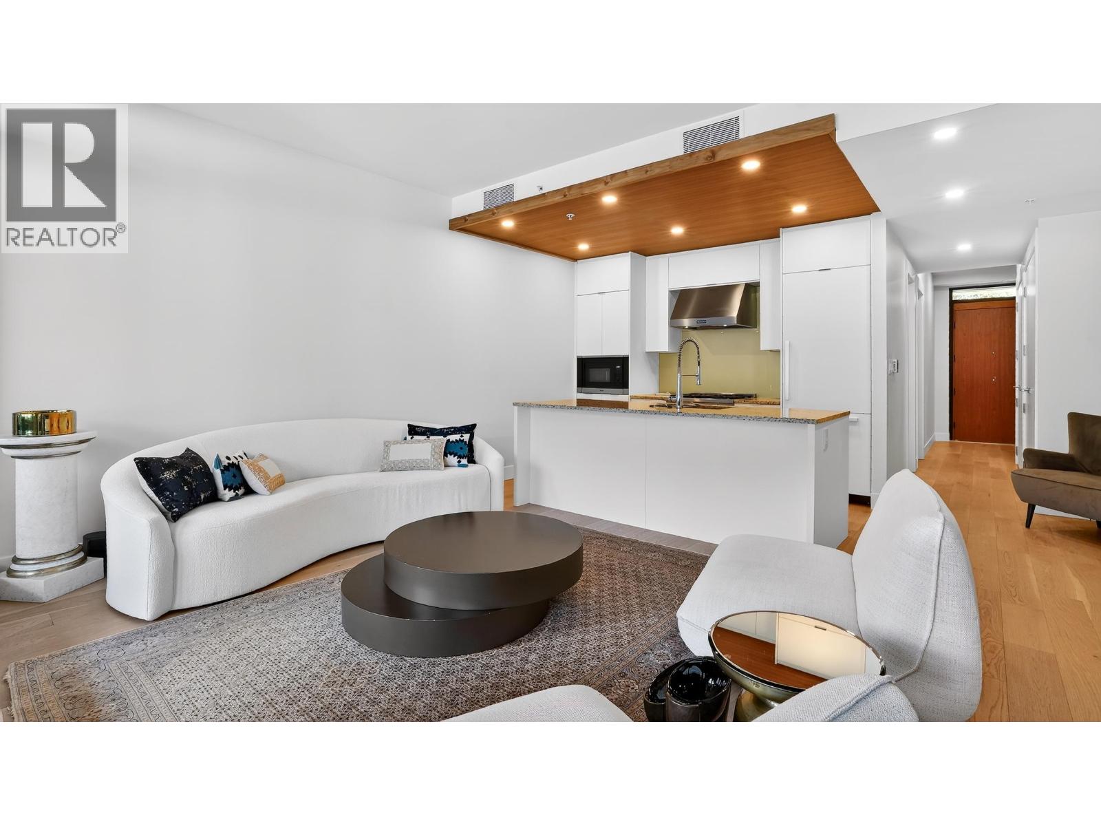 506 6687 NELSON AVENUE, West Vancouver