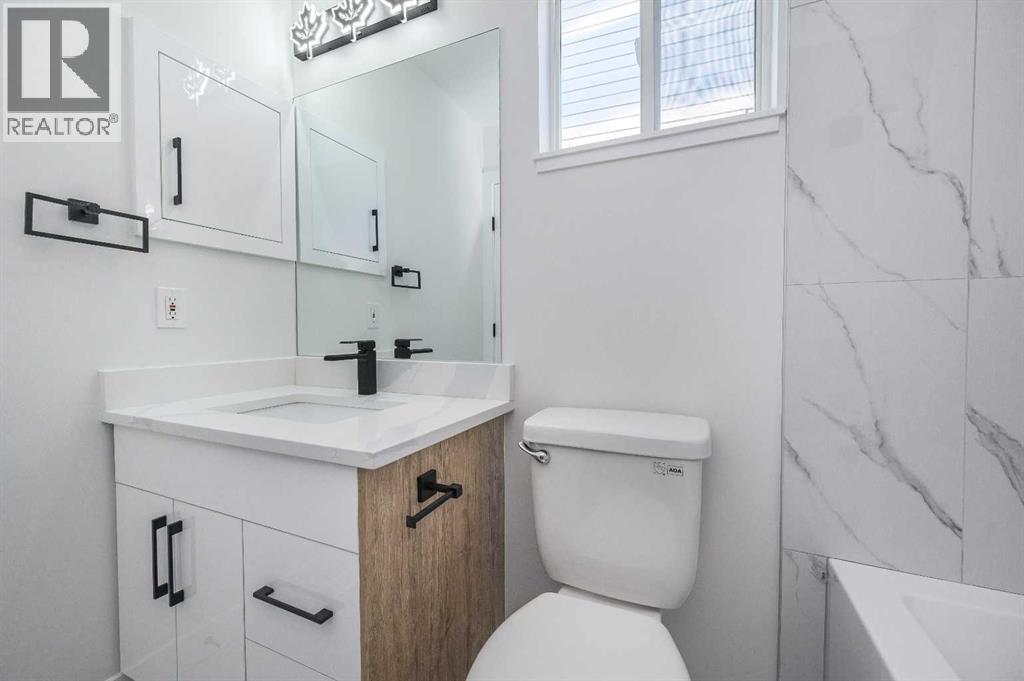 Single Family House Bi-level for Sale in  Catalina Boulevard NE Monterey Park Calgary 