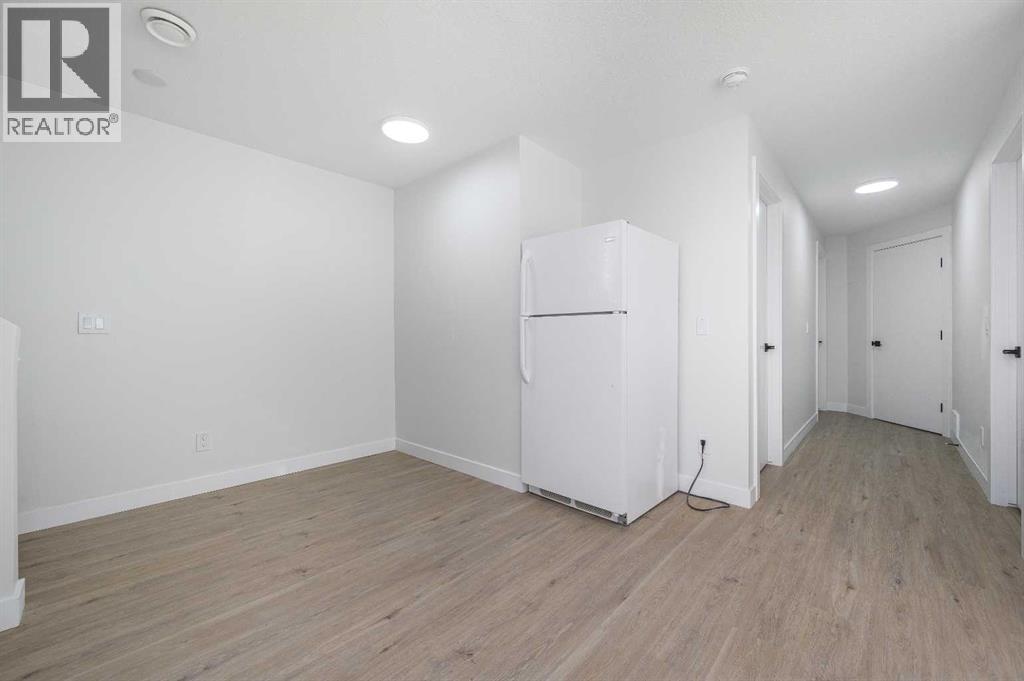 Single Family House Bi-level for Sale in  Catalina Boulevard NE Monterey Park Calgary 