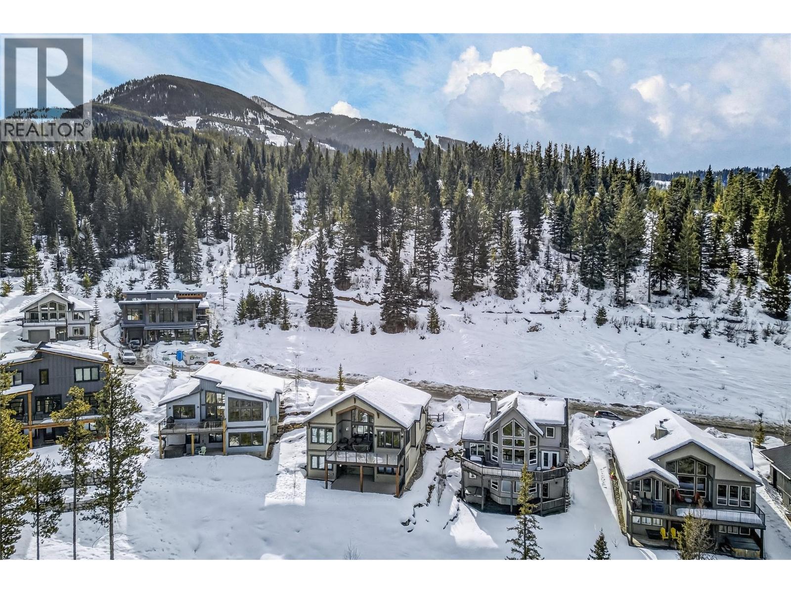 2175 TRAPPERS WAY - 44