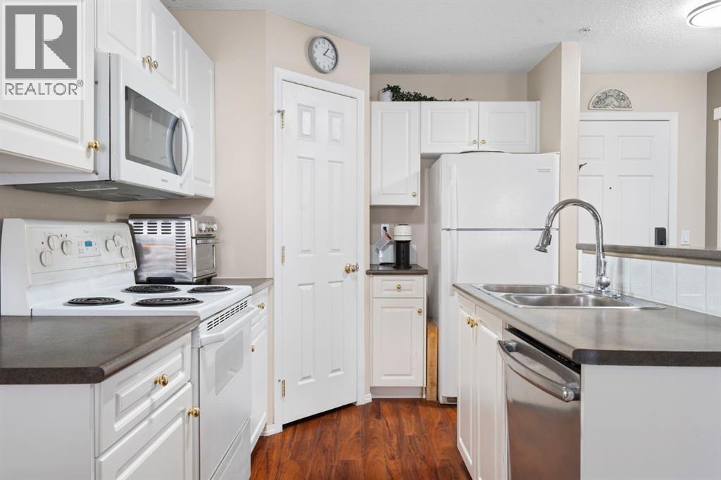 Single Family House for Sale in   Shawville Way SE Shawnessy Calgary 