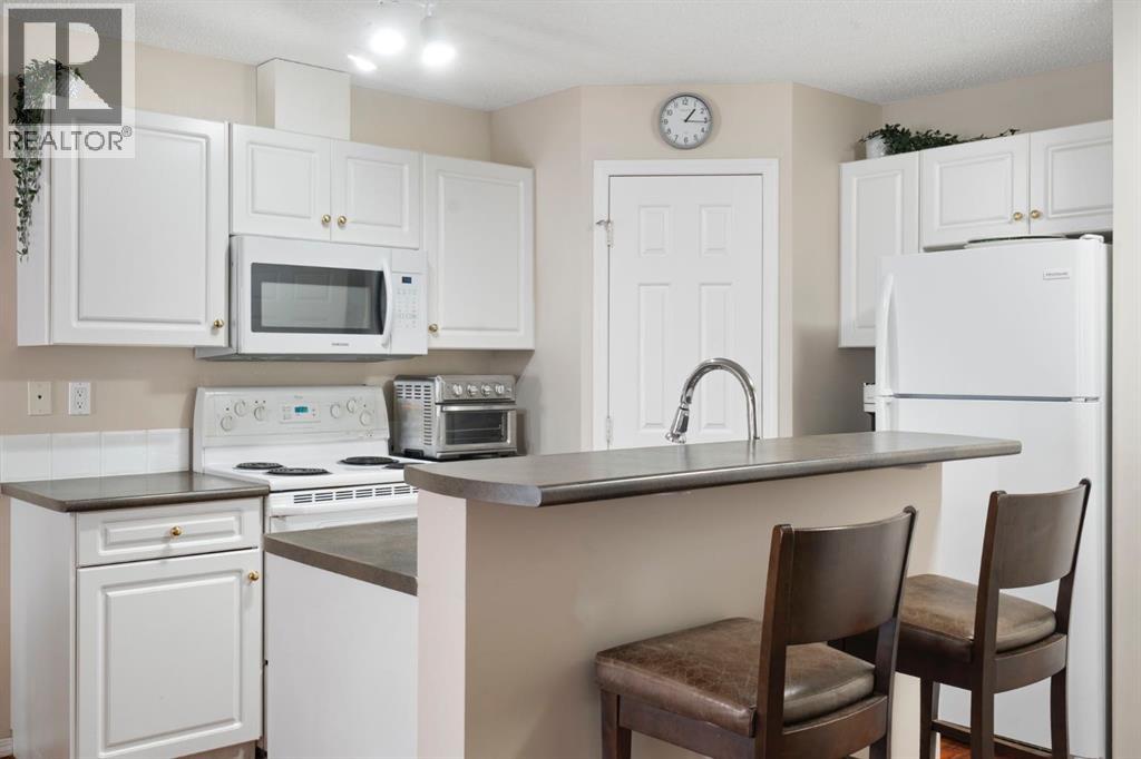 Single Family House for Sale in   Shawville Way SE Shawnessy Calgary 