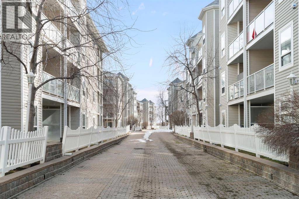 Single Family House for Sale in   Shawville Way SE Shawnessy Calgary 