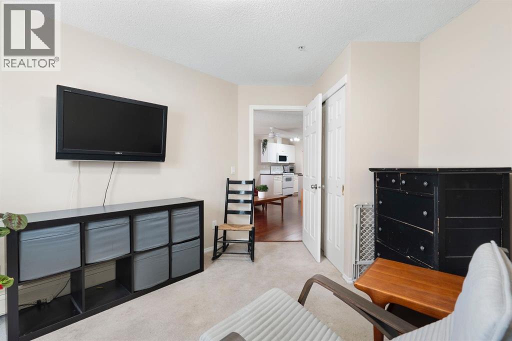 Single Family House for Sale in   Shawville Way SE Shawnessy Calgary 