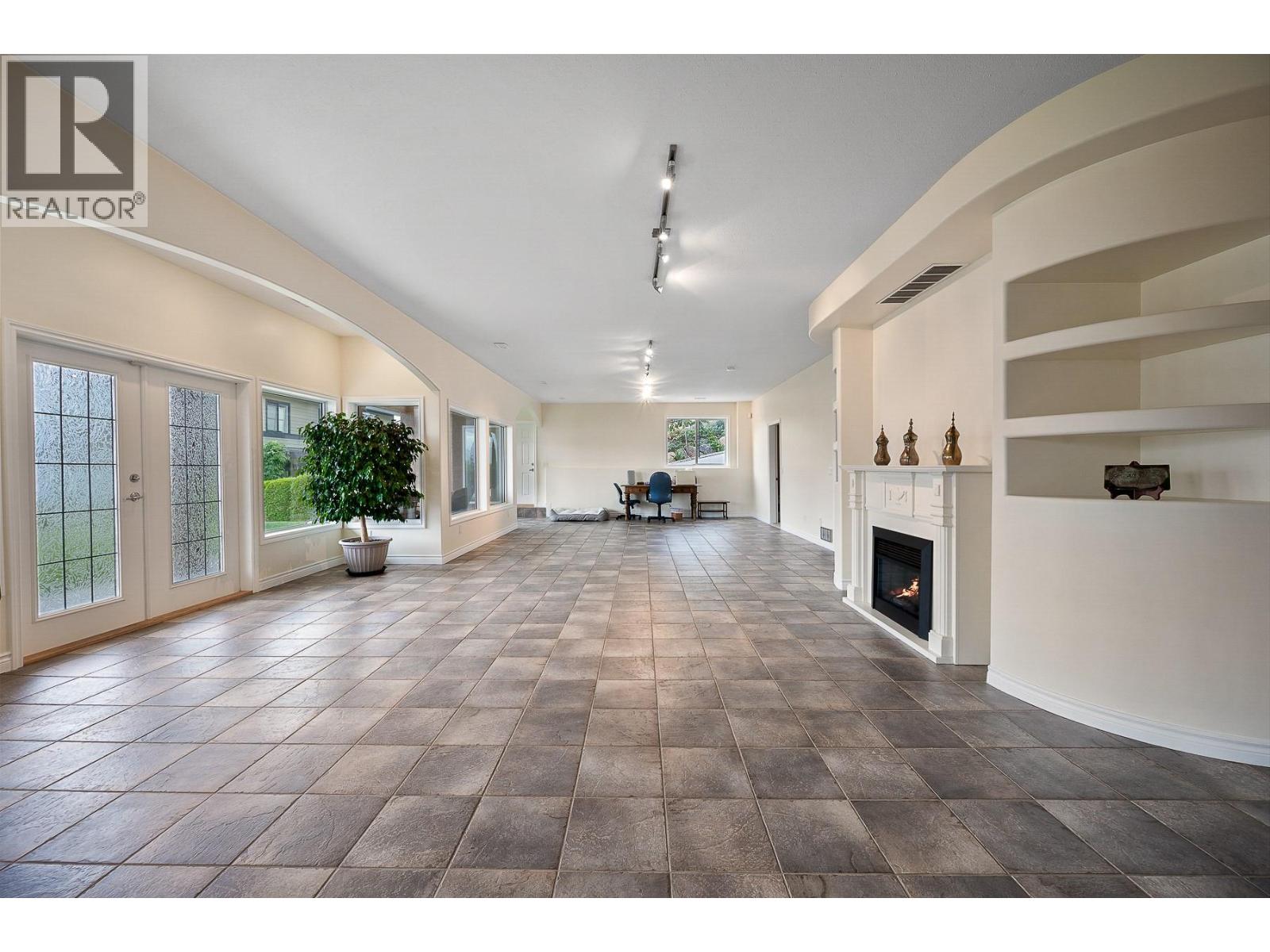 7178 Brent Road N - 34