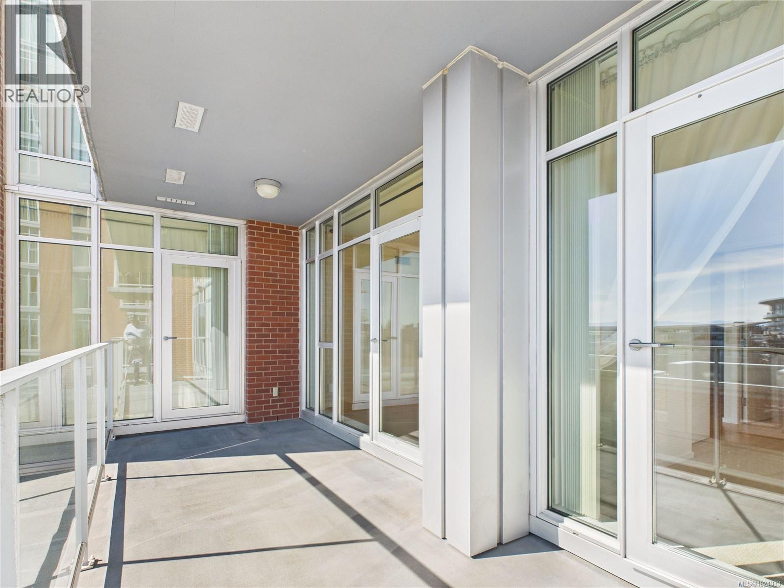 #208 100 SAGHALIE RD - 14