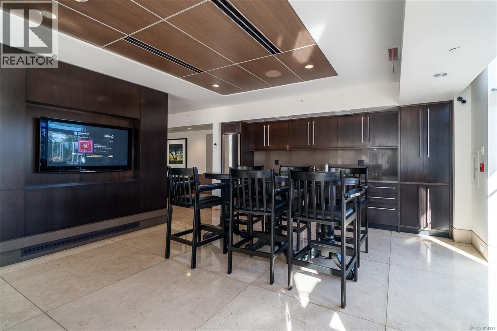 #208 100 SAGHALIE RD - 47