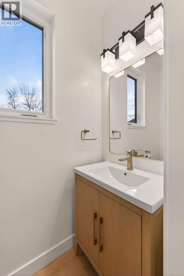 2224 Falls Street Unit# A, Nelson