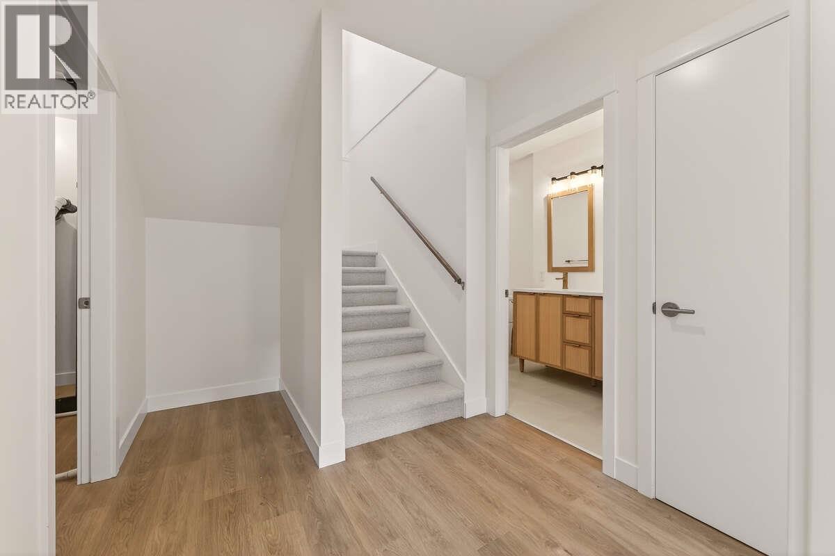 2224 Falls Street Unit# A, Nelson