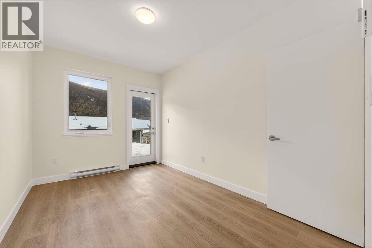 2224 Falls Street Unit# A, Nelson