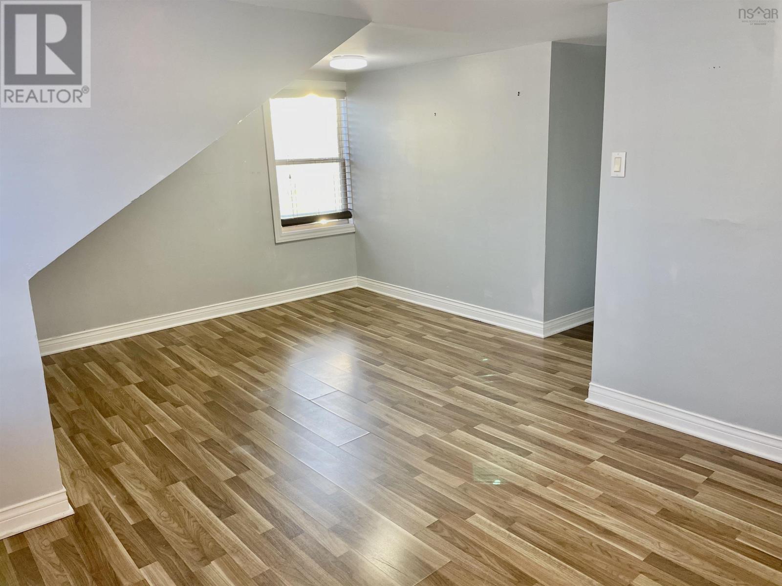 Property 16 of 22 of 106 Maple Avenue