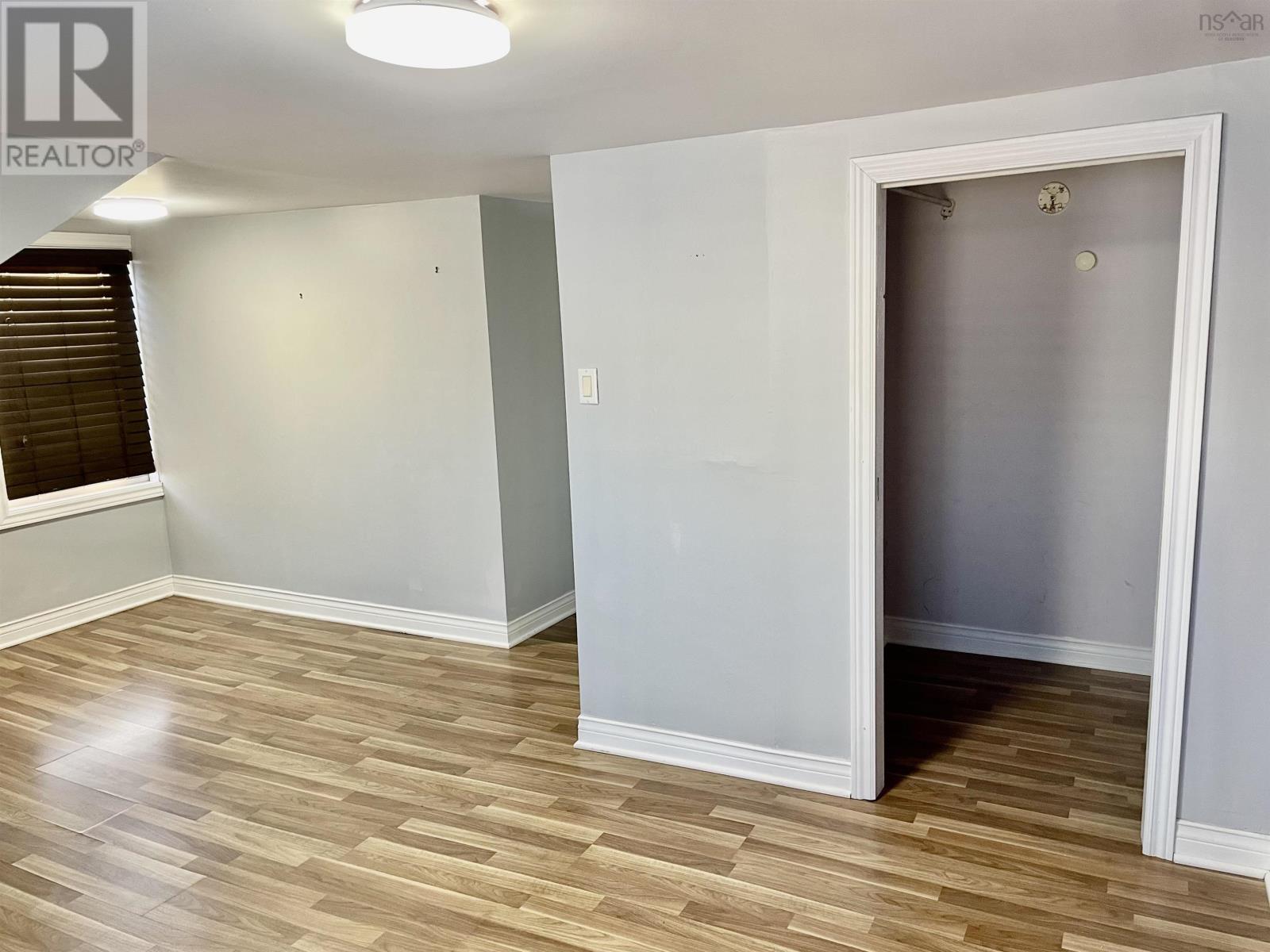 Property 17 of 22 of 106 Maple Avenue