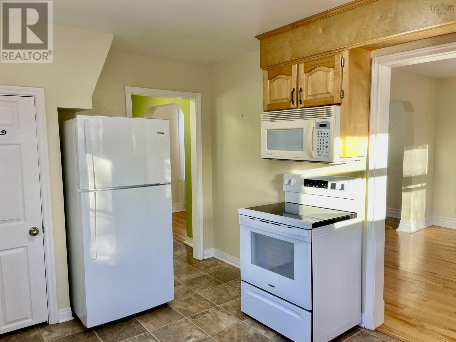 Property 8 of 22 of 106 Maple Avenue