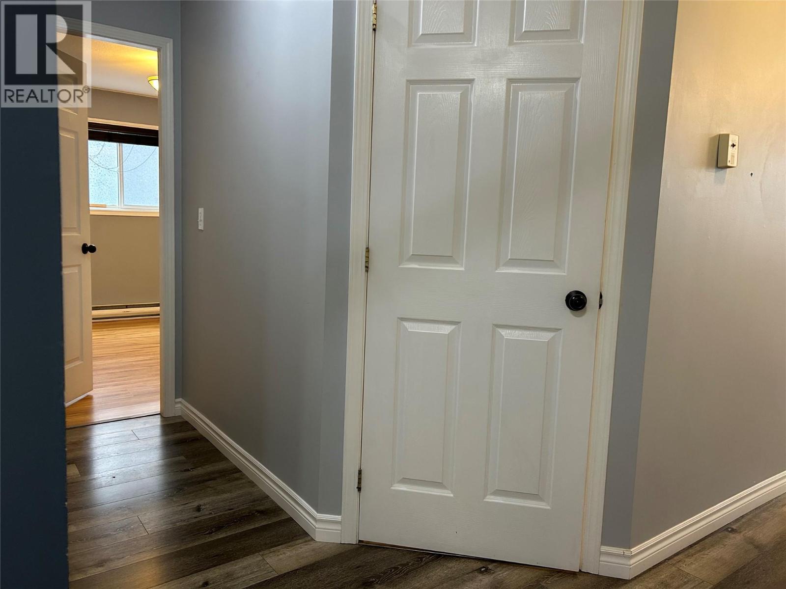 160 5 Avenue SW Unit# 101, Salmon Arm