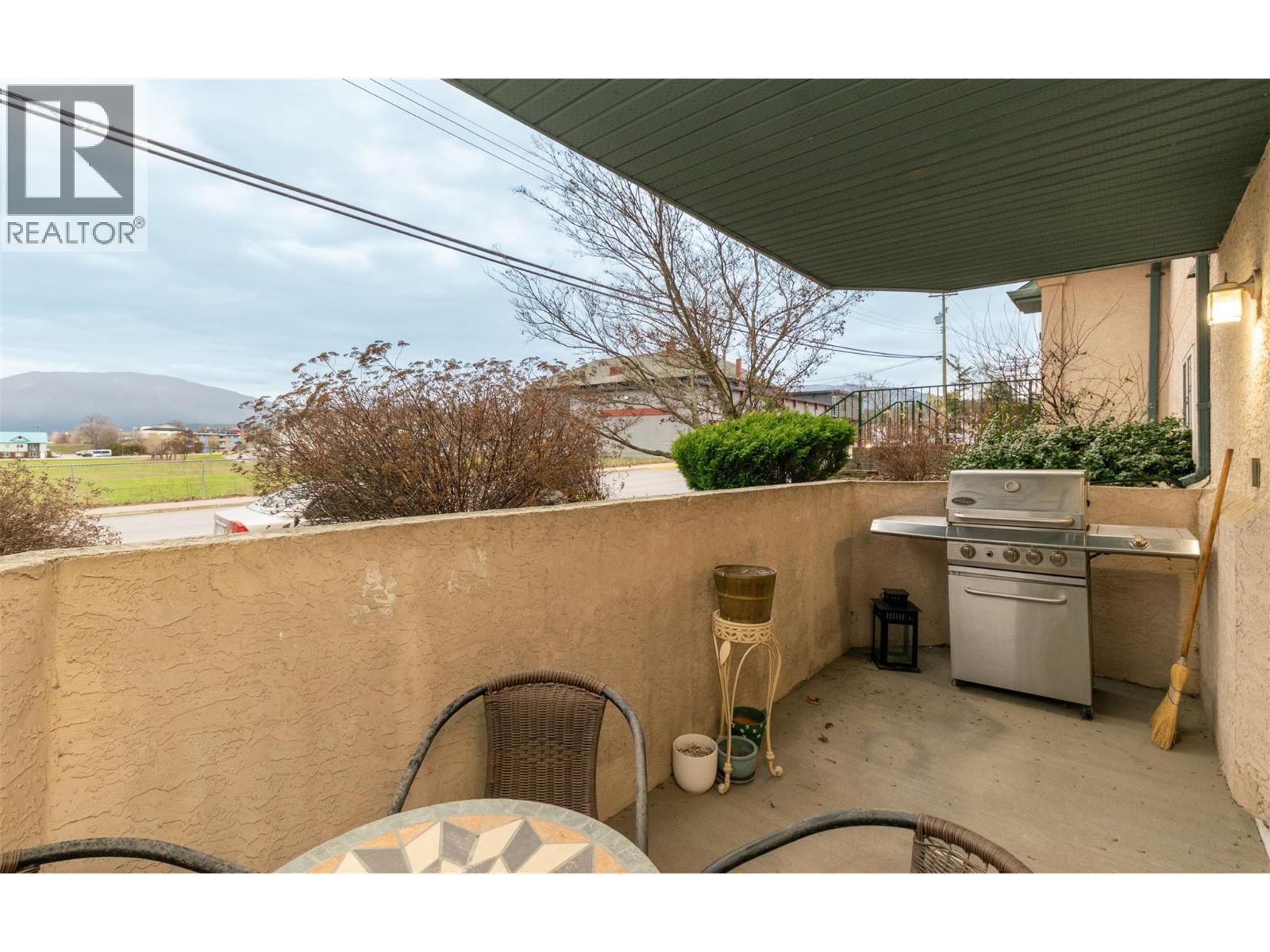 160 5 Avenue SW Unit# 101, Salmon Arm