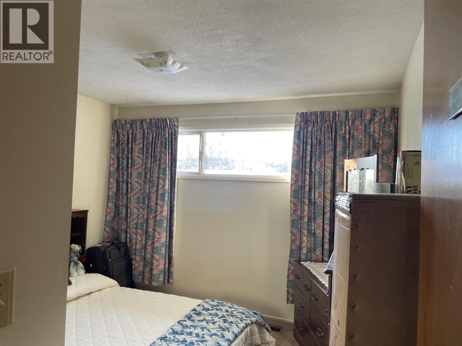 542 RADCLIFFE DRIVE - 14