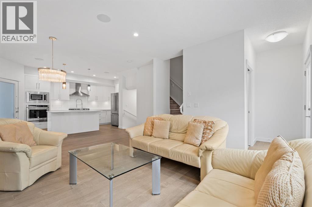 Single Family House for Sale in    Avenue NE Tuxedo Park Calgary 