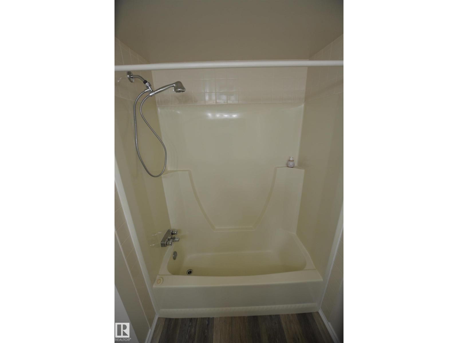 #304 10511 19 AV NW - 27