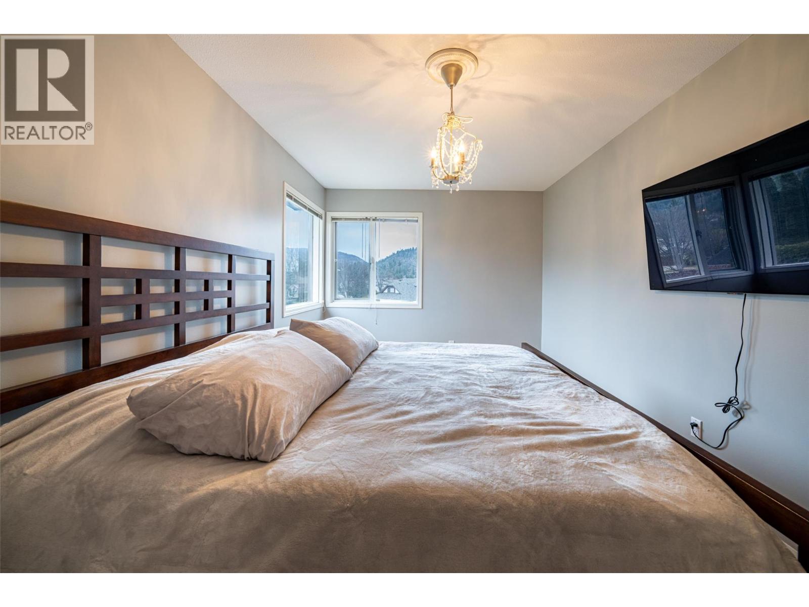  2921 Fieldstone Court, West Kelowna