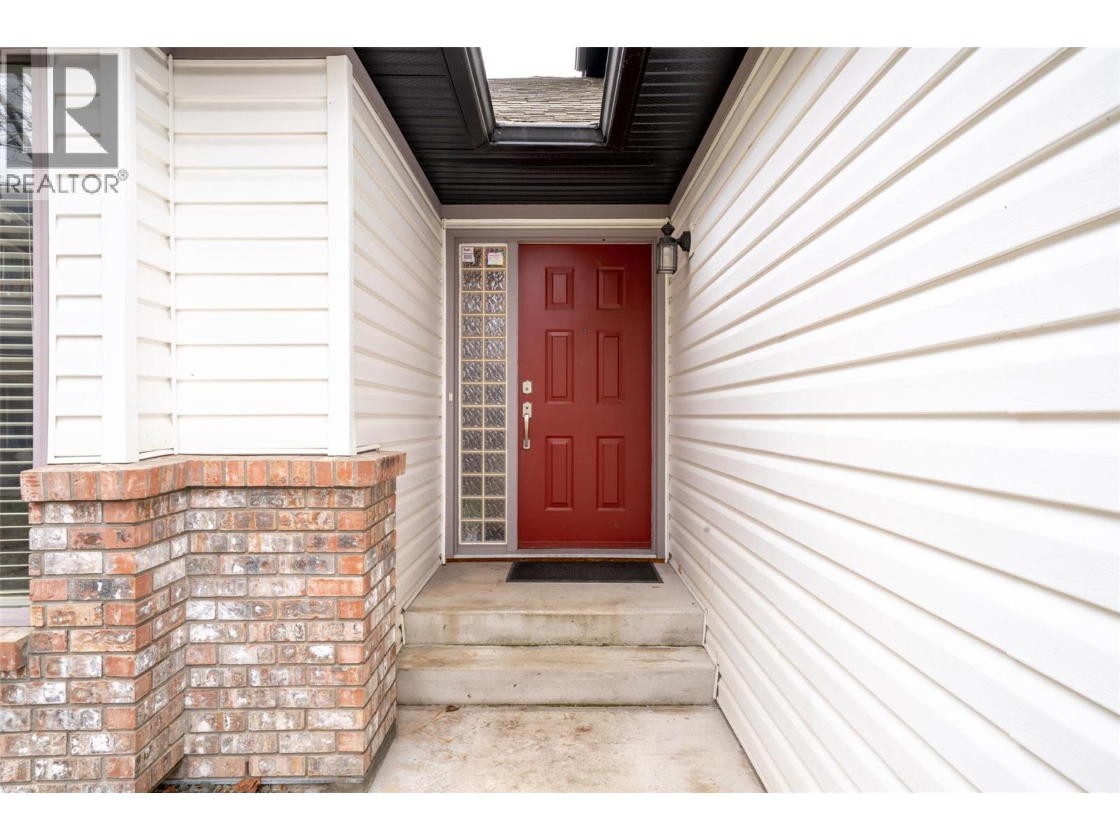  2921 Fieldstone Court, West Kelowna