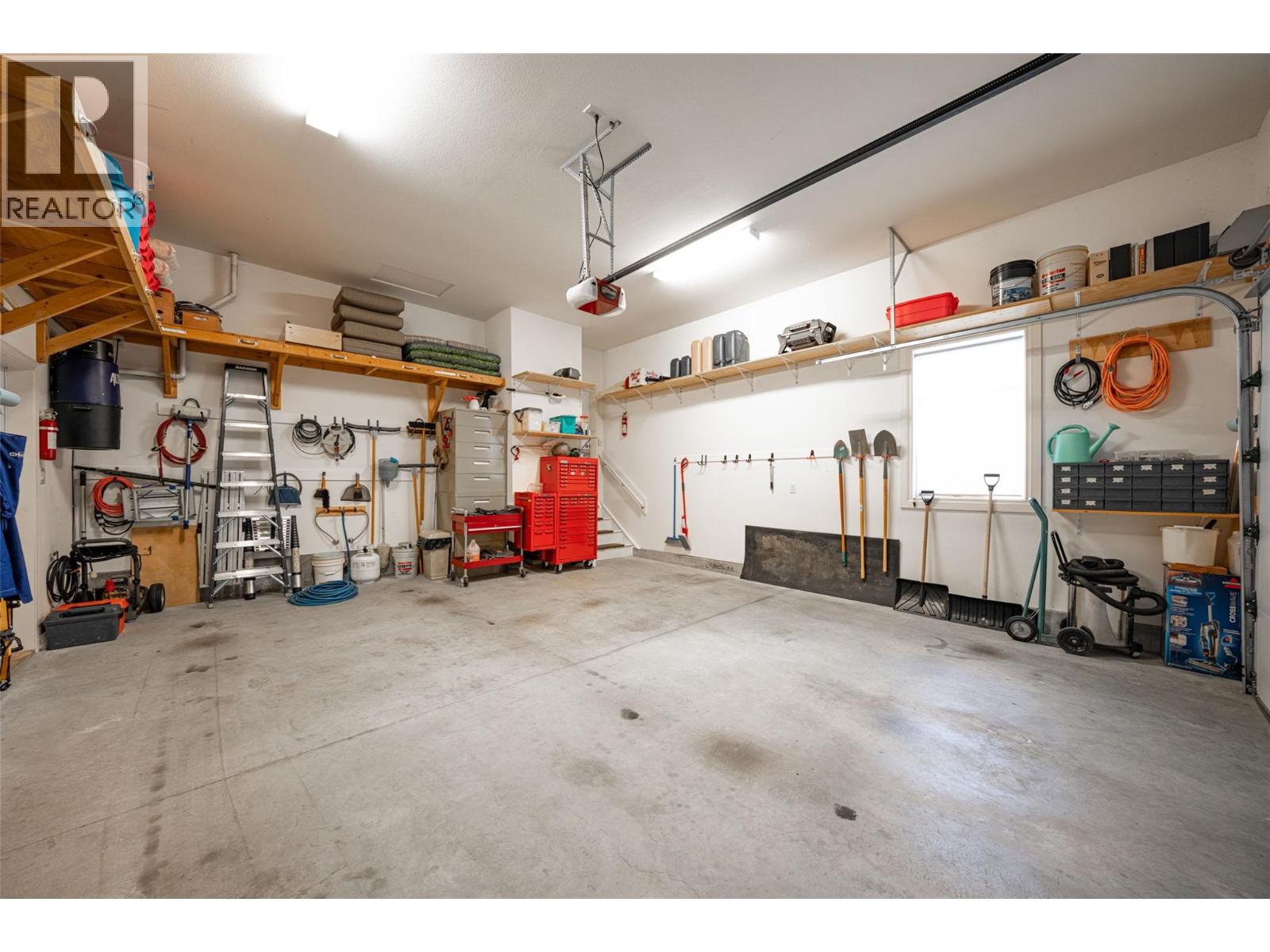 6905 MOUNTAINVIEW Drive, Oliver