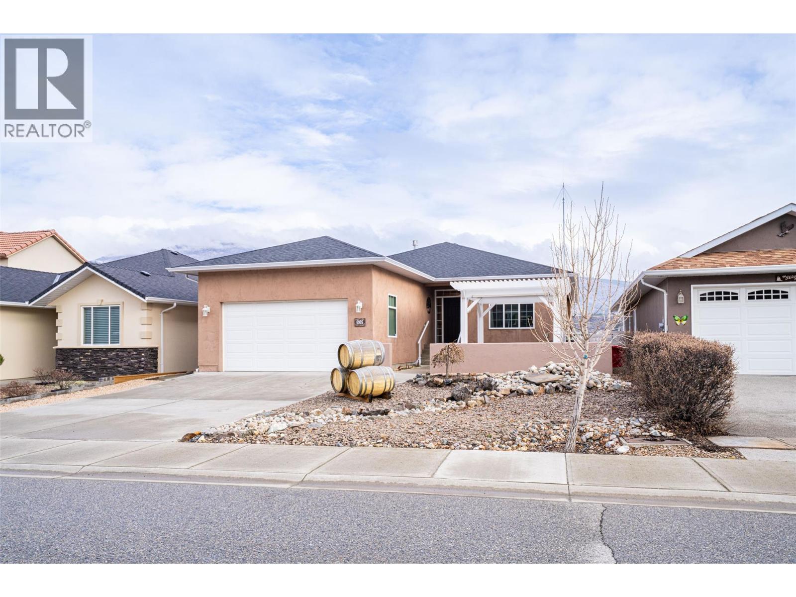 6905 MOUNTAINVIEW Drive, Oliver