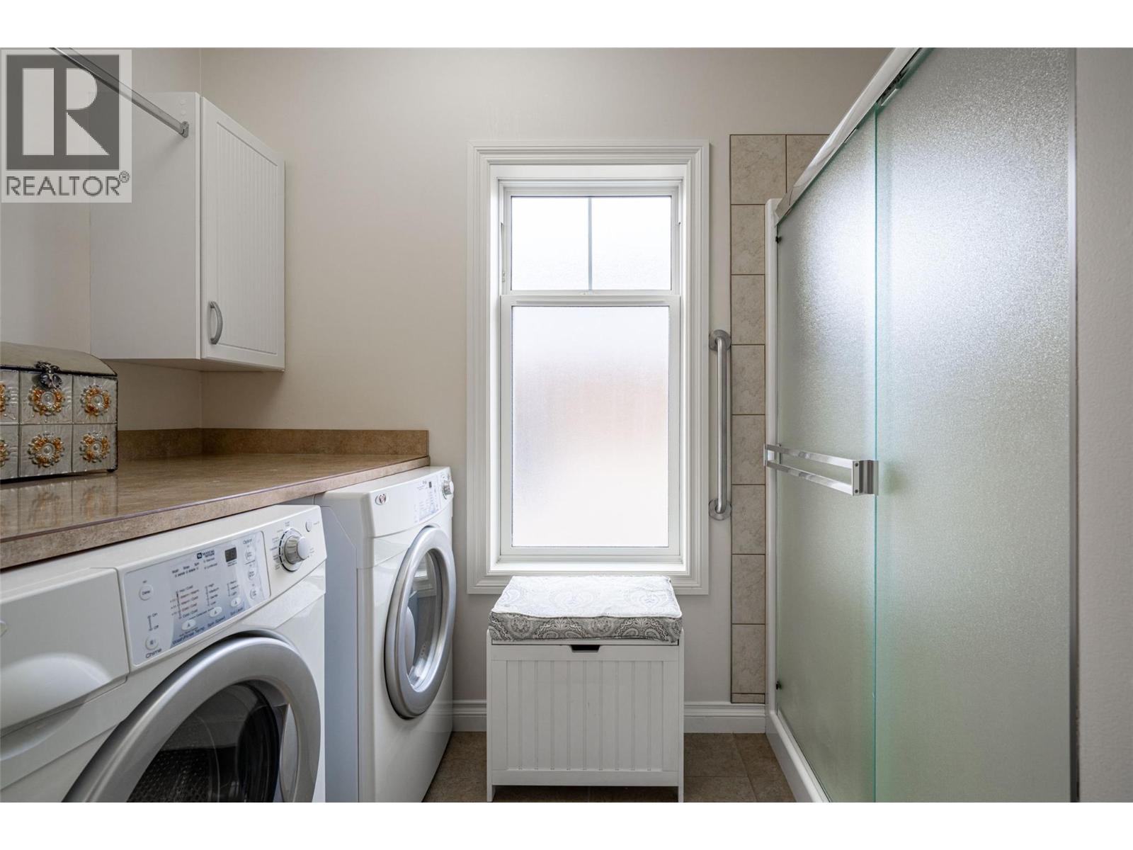 6905 MOUNTAINVIEW Drive, Oliver