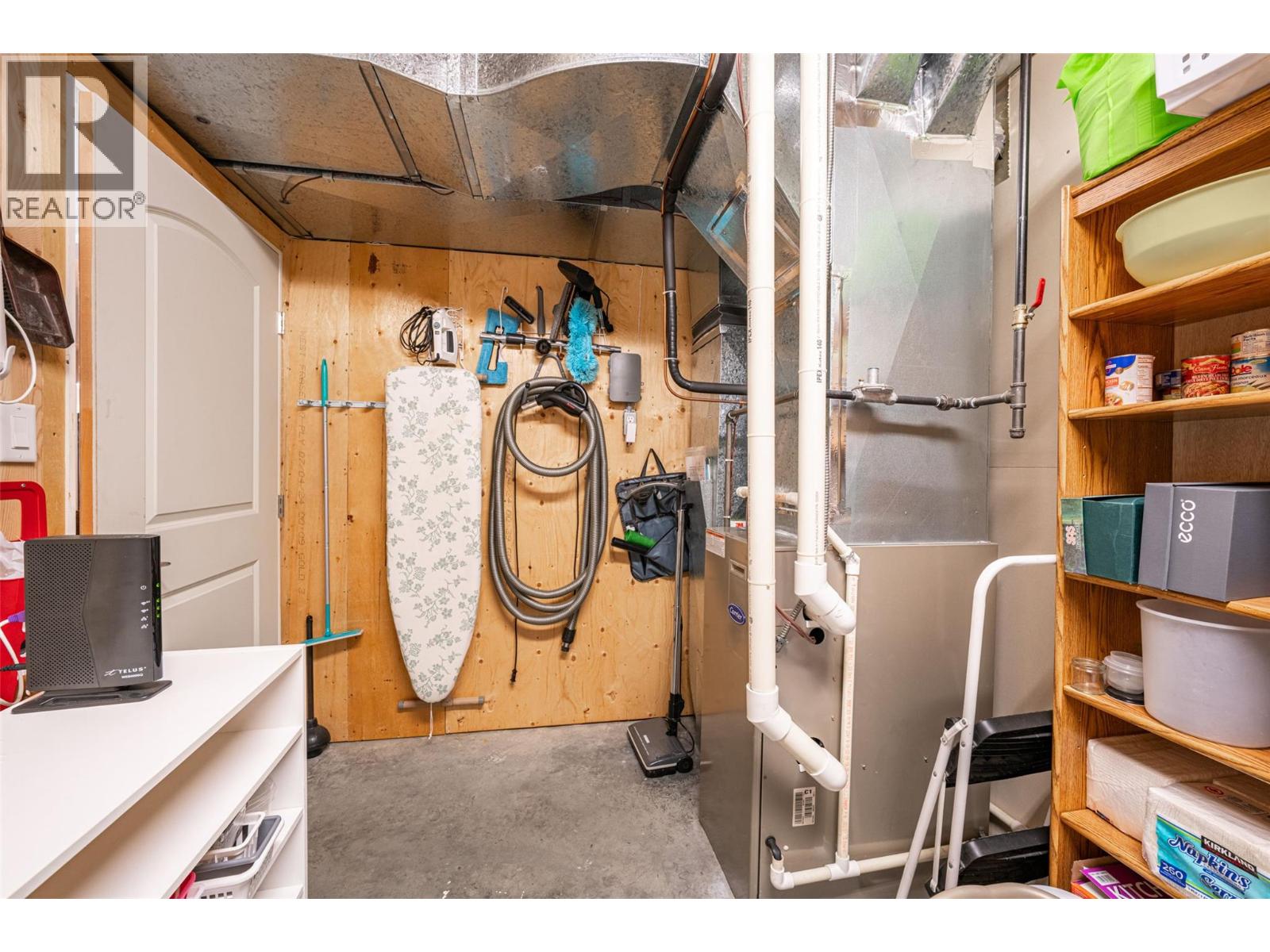 6905 MOUNTAINVIEW Drive, Oliver