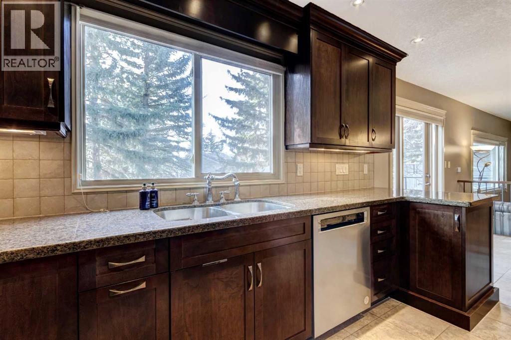 Single Family House for Sale in  Edgemont Road NW Edgemont Calgary 
