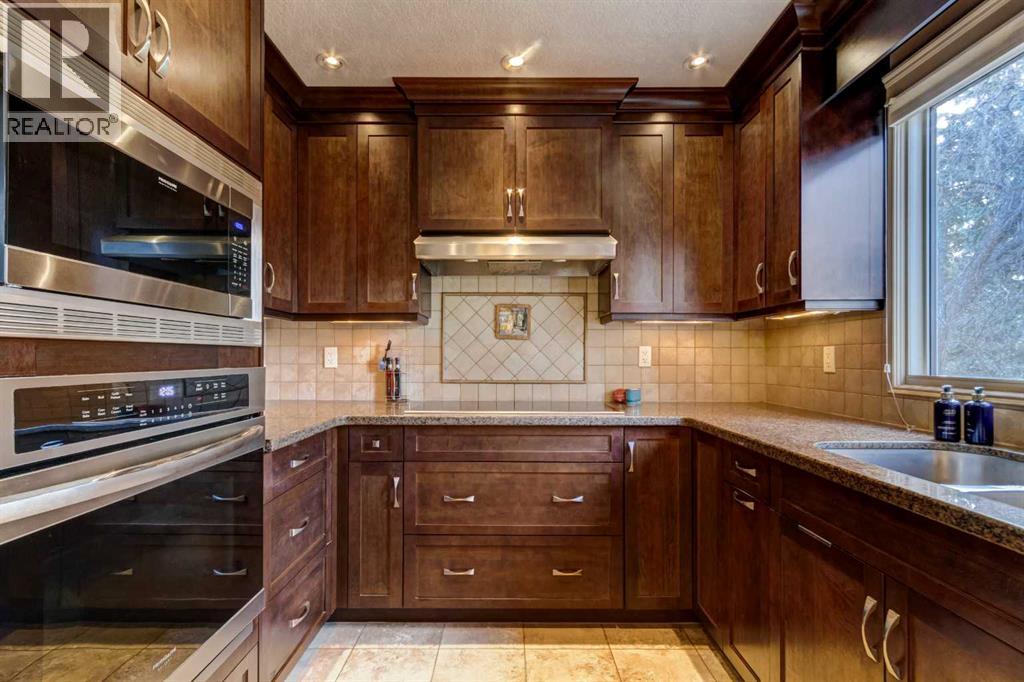 Single Family House for Sale in  Edgemont Road NW Edgemont Calgary 