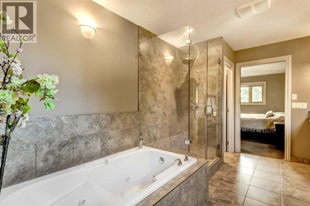 Single Family House for Sale in  Edgemont Road NW Edgemont Calgary 