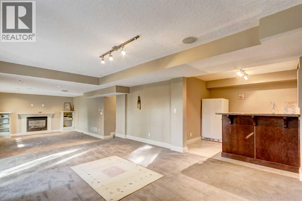 Single Family House for Sale in  Edgemont Road NW Edgemont Calgary 