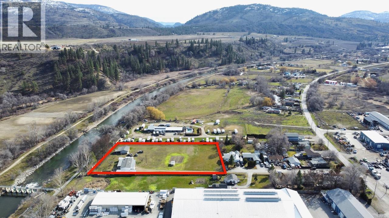 129 Walnut Place, Oliver