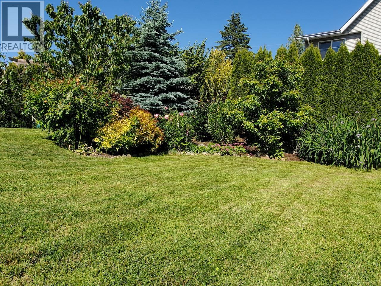 6270 HOMESTEAD AVENUE, Sechelt