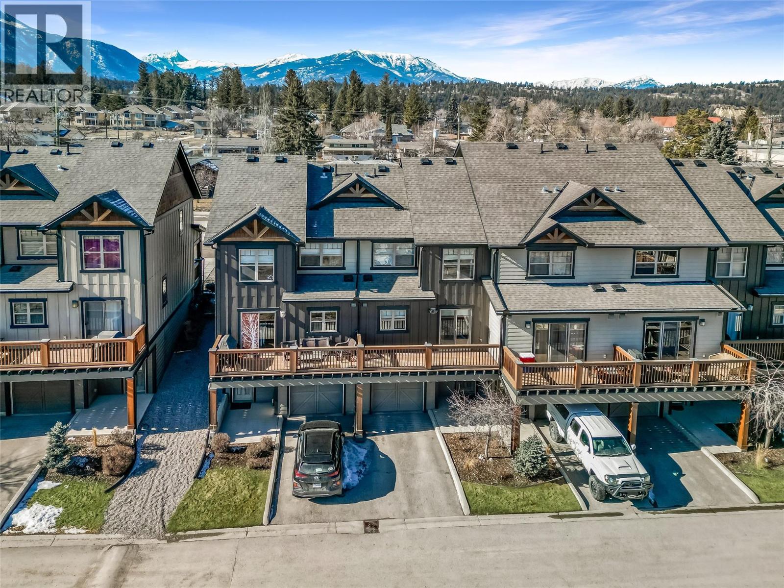 #10 1000 9TH STREET - 32